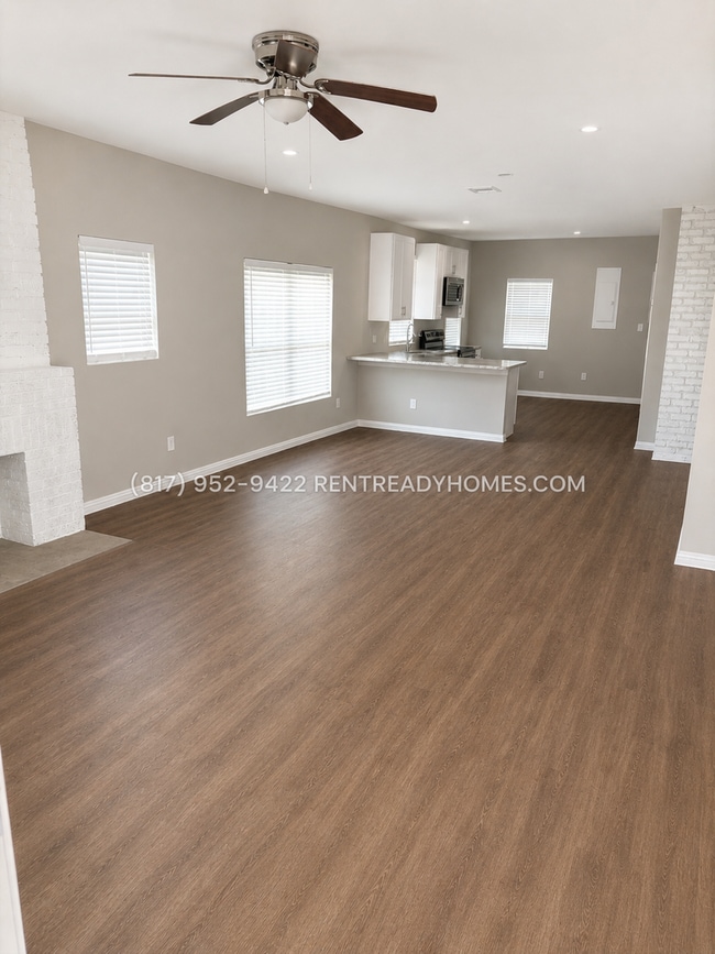 Photo - 313 Forby Ave Unit 1