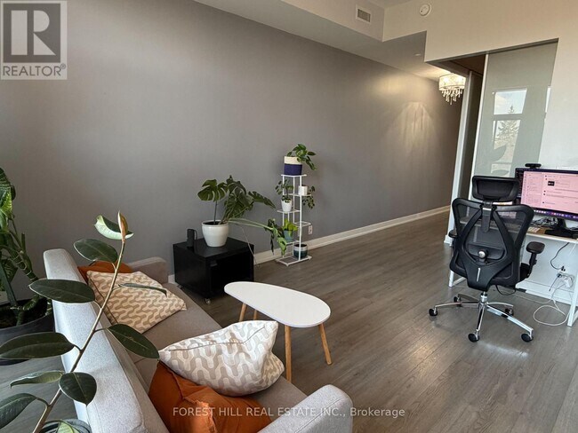 Photo - 6 Parkwood Ave Unit 614