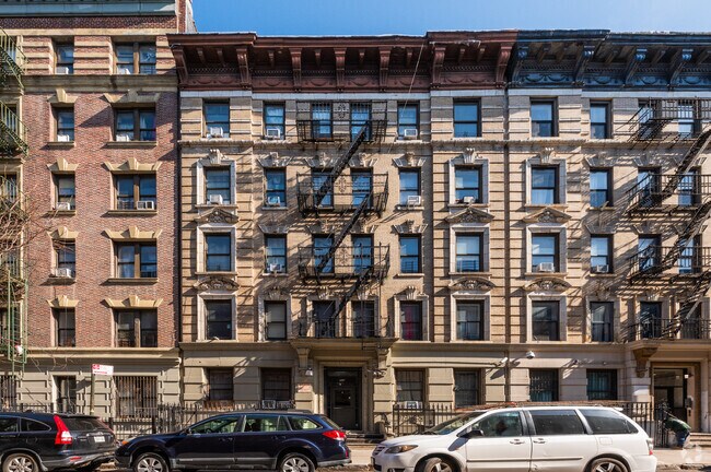 Photo - 533 W 151st St