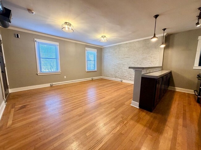 Photo - 5612 Beacon St Unit 1