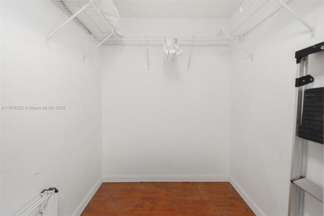 Photo - 1200 Brickell Bay Dr Unit 1720