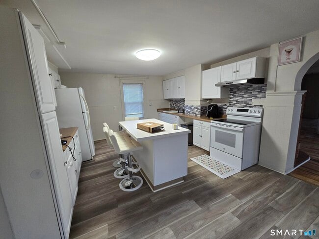 Photo - 157 Eastern Ave Unit 1st floor