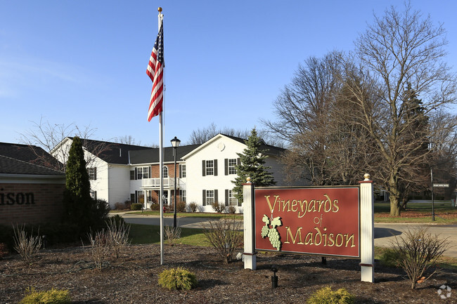 Vineyards of Madison - Vineyards of Madison Apartments