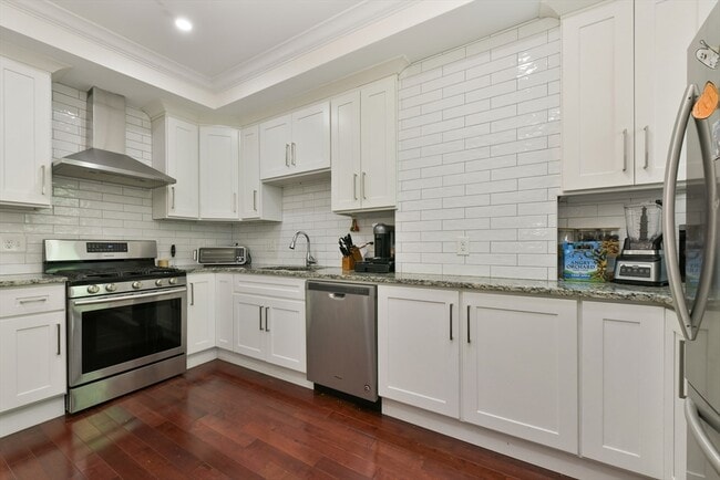 Photo - 530-532-532 E 6th St Condo Unit 3