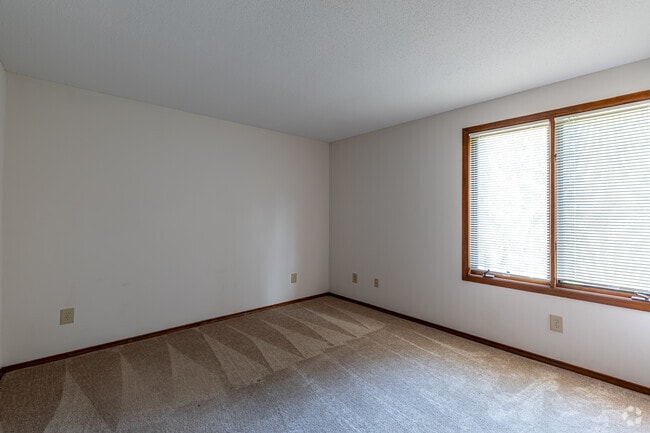 2BR, 2BA - Bedroom