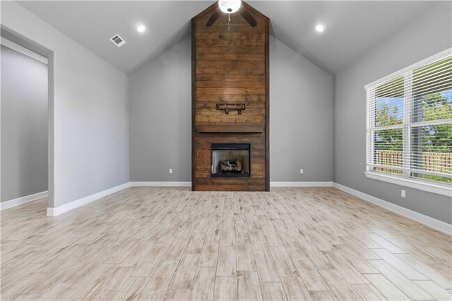 Photo - 1340 Sweetbriar Cir