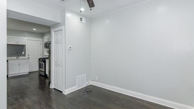 Photo - 2049 W Coulter St Unidad 1R