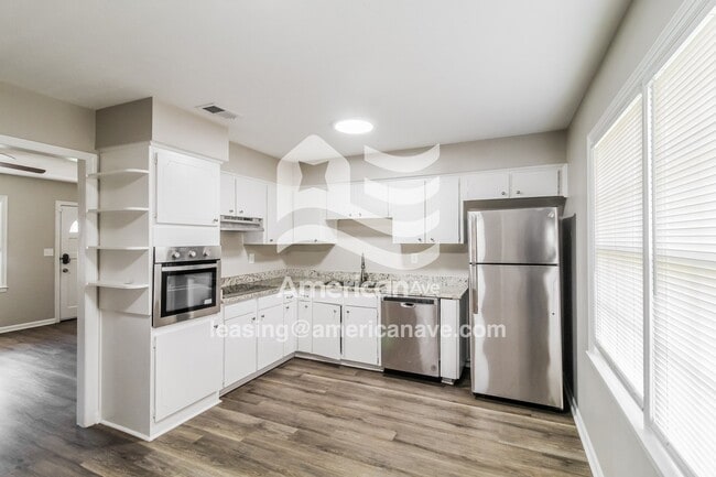 Photo - 439 Olsen Ave