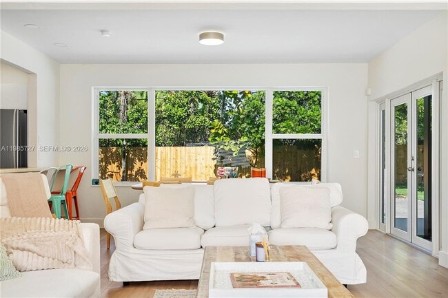 Photo - 10801 Peachtree Dr