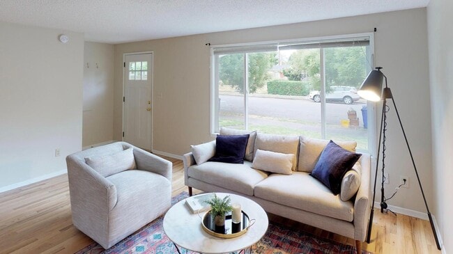 Photo - 3535 N Borthwick Ave