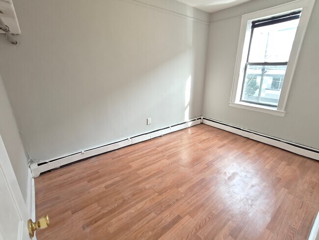 Photo - 115 Grafton Ave Unidad 3