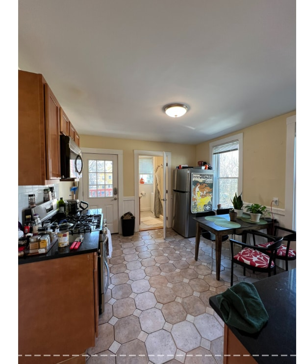 Photo - 176 Elm St Unit 3