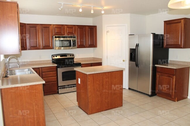 Photo - 1921 Fossil Creek Pkwy