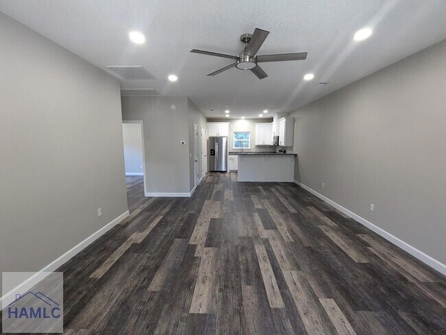 Photo - 275 Myrtle Ave