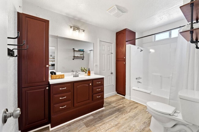 Photo - 5416 Geneva Ave Unidad ID1048812P