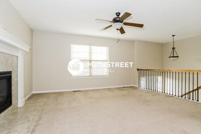 4 Bedroom Pet-Friendly Home in Gardner, KS with Main Street Renewal