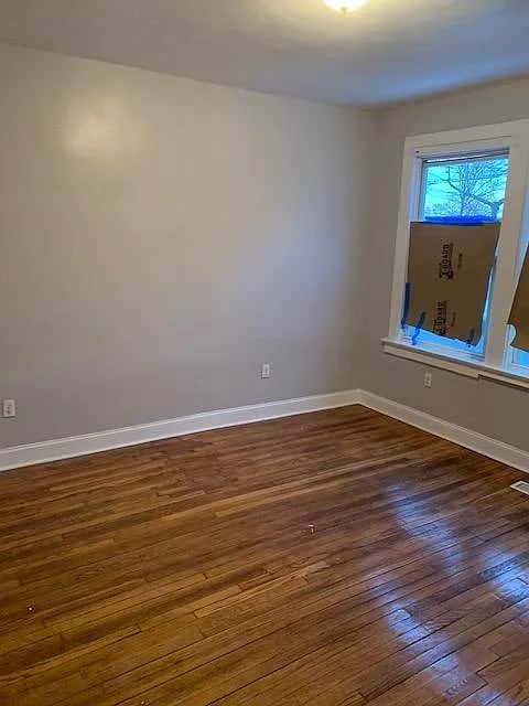 Photo - 35-37-37 Irving Ave Unidad 35-37