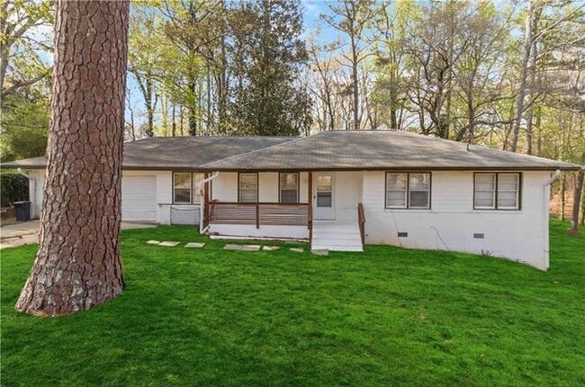 Spacious 3 Bedroom Ranch Home, Completely ... - Spacious 3 Bedroom Ranch Home, Completely ...