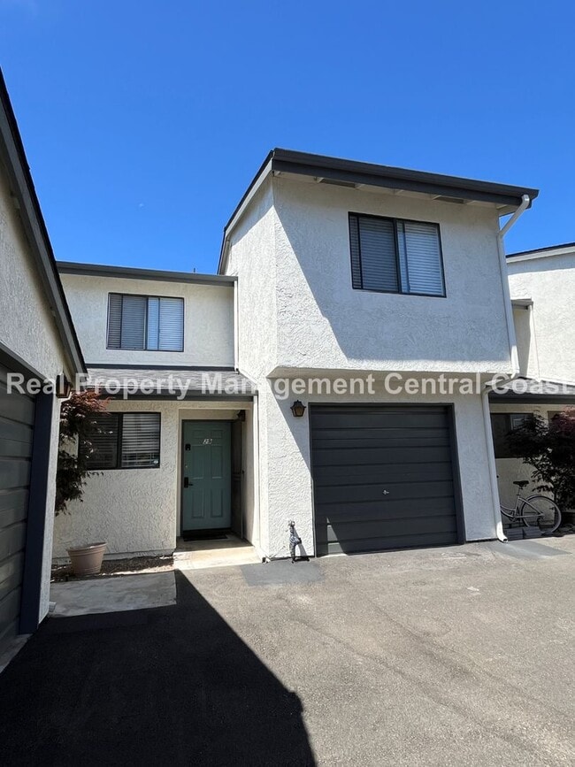 AVAILABLE NOW - 2 Bed / 1.5 Bath Atascader... - AVAILABLE NOW - 2 Bed / 1.5 Bath Atascader... House