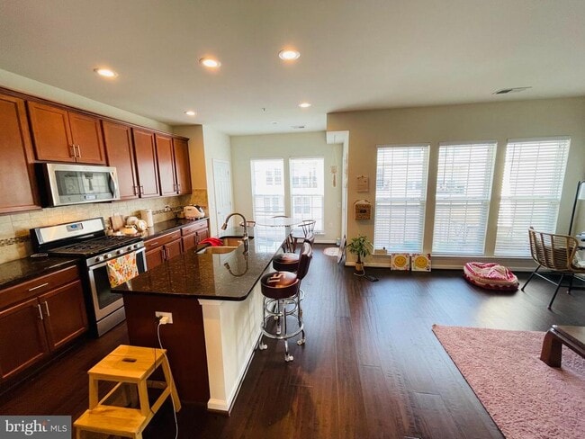 Photo - 42699 Wardlaw Terrace