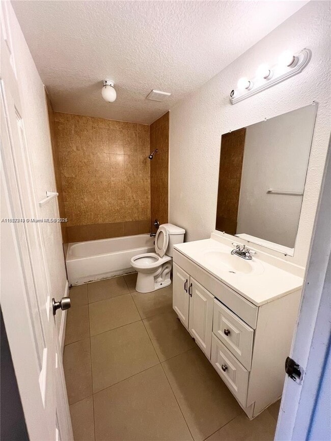 Photo - 5959 NW 28th St