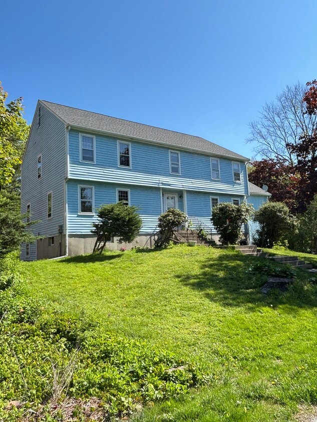 Photo - 5 Freeman Cir (Lexington, MA)