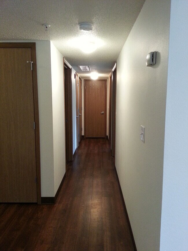 Photo - 943 S Gilbert St