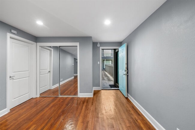 Photo - 311 Hawthorne St