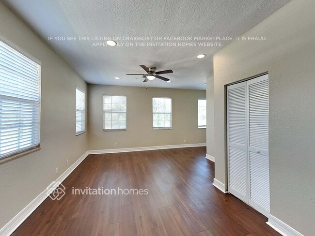 Photo - 226 W Thatch Palm Cir
