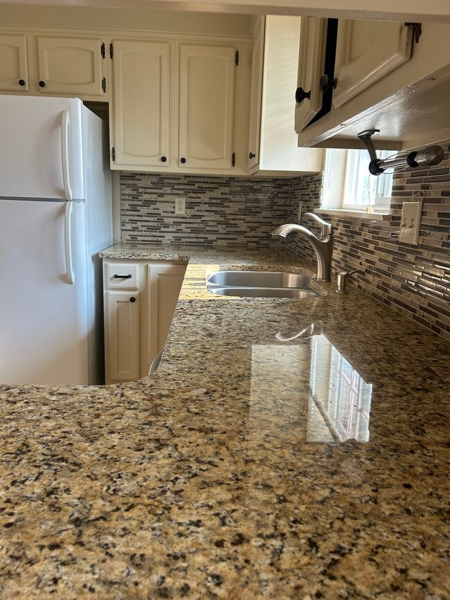Photo - 808 N 51st Ave