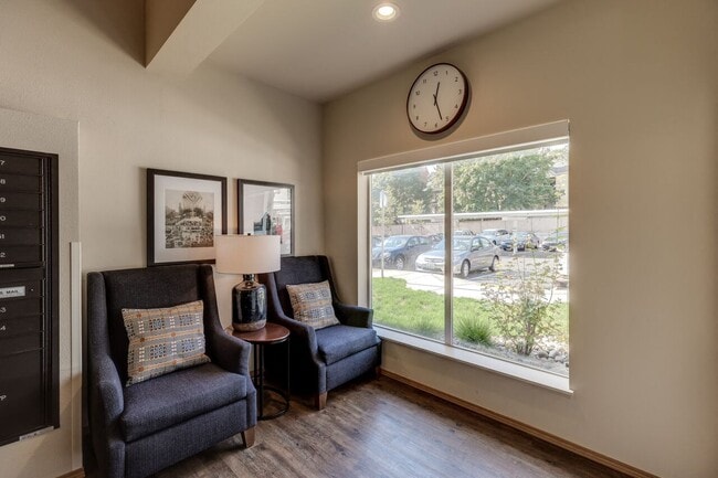 Photo - Vintage at Vancouver