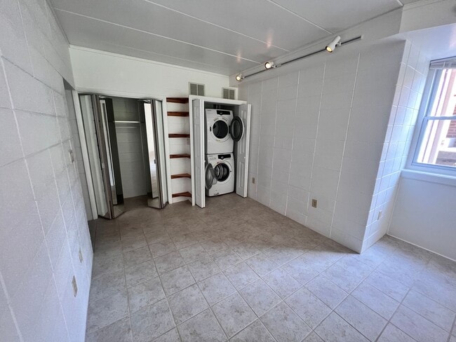Photo - Blacksburg, 2BR / 1 BA, Available