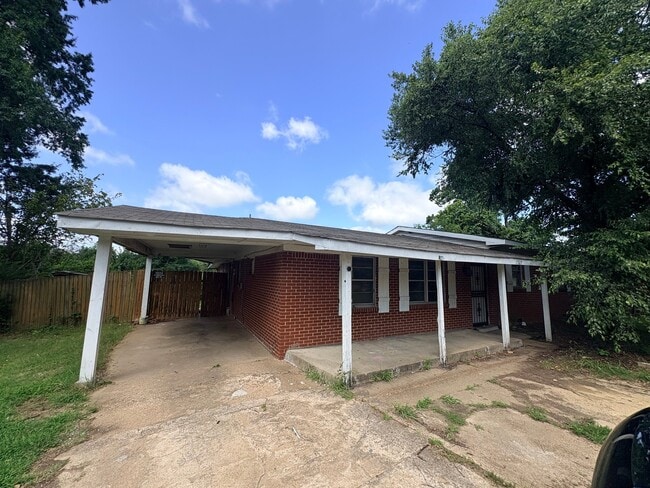 Photo - 1527 Bennington Cove