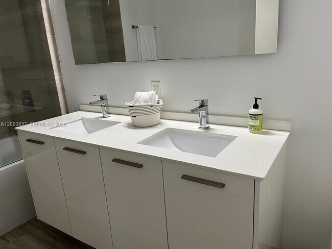 Photo - 1300 Brickell Bay Dr Unit 2307