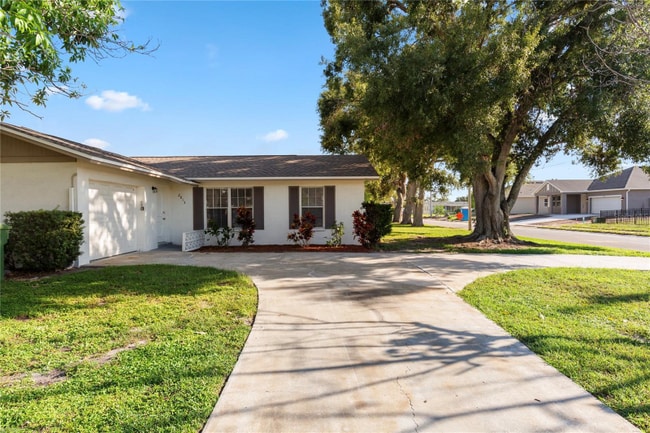 Photo - 2813 20th Ave W