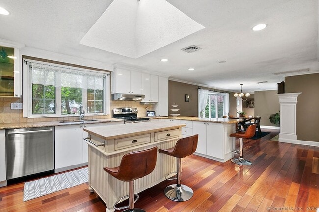 Photo - 14 Ridgewood Rd