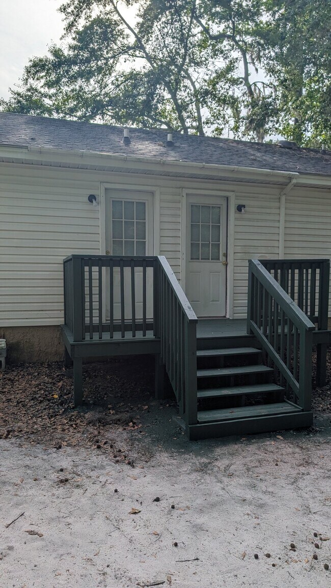 Photo - 813 Ash St Ext Unit B