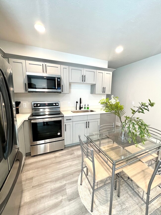 Photo - 57 S Sicily Way