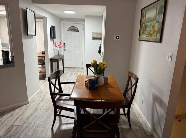 3166 Swallows Nest Dr