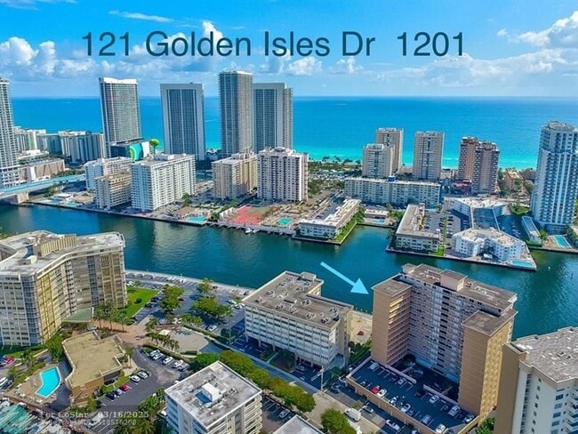 Building Photo - 121 Golden Isles Dr Unit 1201 Rental