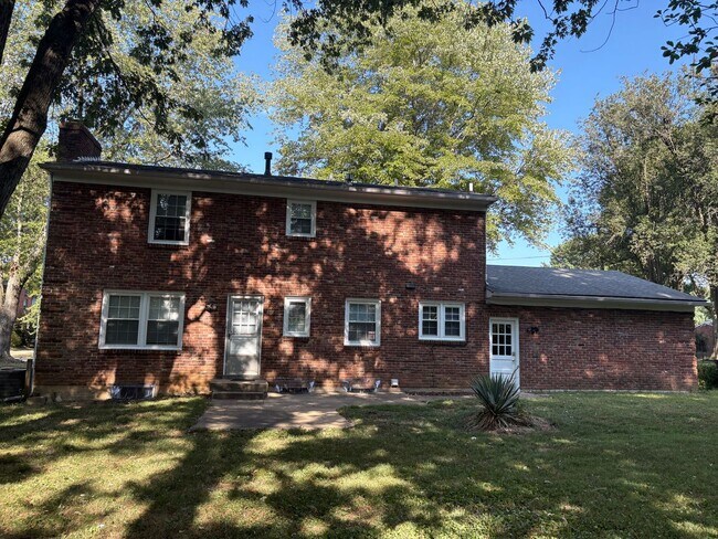 Photo - Beautiful 4 Bedroom 2 1/2 Bathroom Home