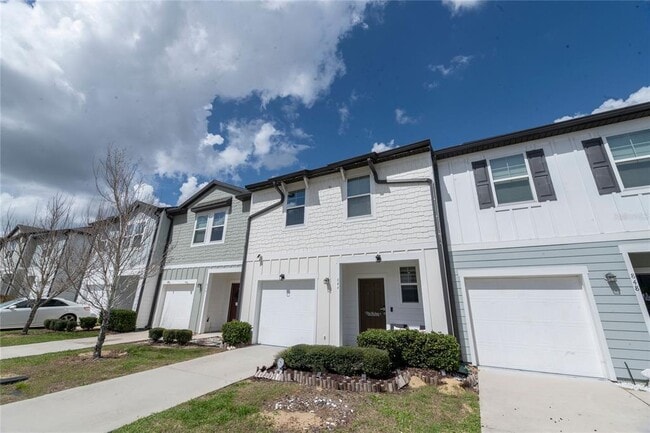 Building Photo - 844 Grandin St