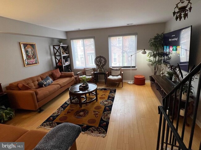 Photo - 2610 Parrish St