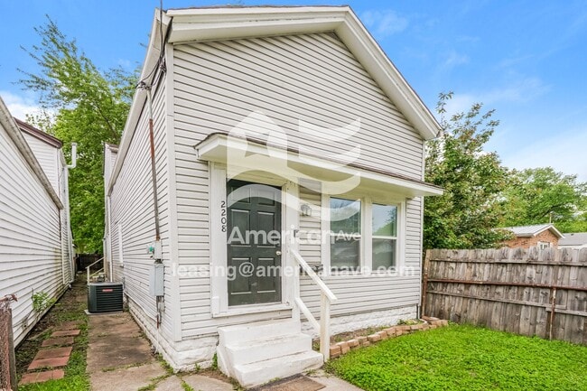 Photo - 2208 Lytle St