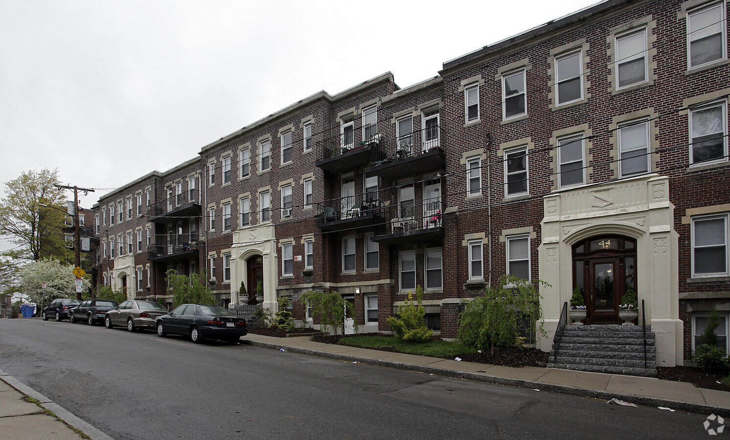 Quint Avenue Apartments - Quint Avenue Apartments