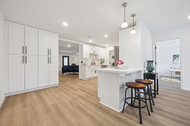 Photo - 9206 St Lo Rd