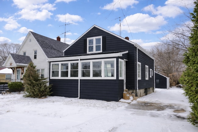 Building Photo - 3129 14th Ave