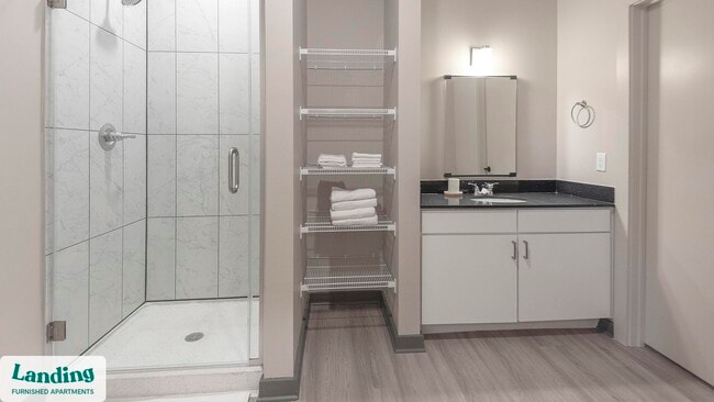 Photo - 645 N Front St Unidad 430