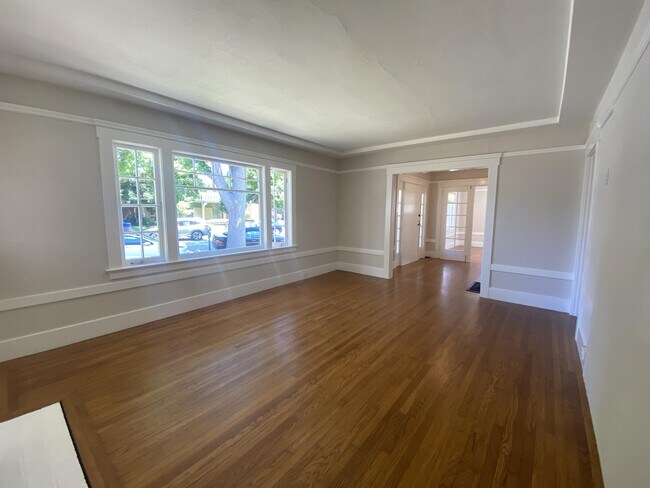 Photo - 1401 Bellevue Ave