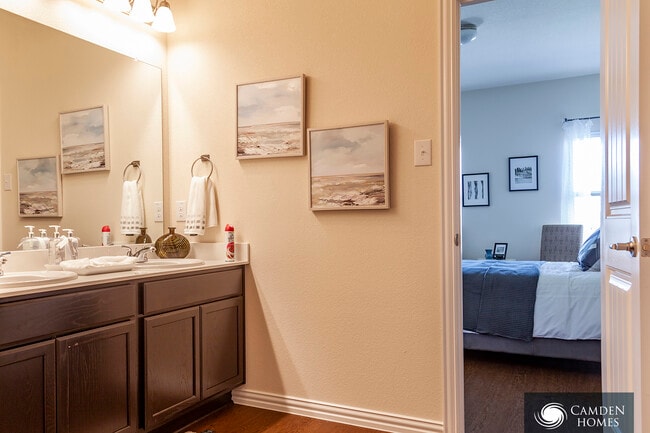 Photo - 127 Colgate Ave